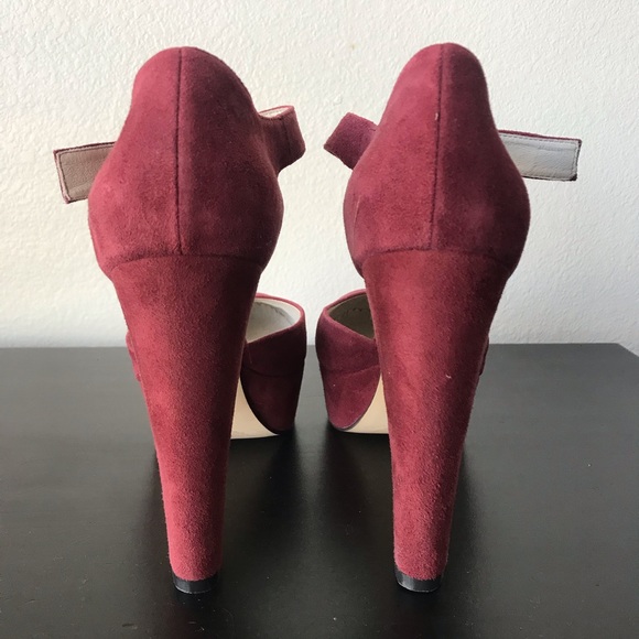 Micheal Kors Sierra Platform Heels - Picture 2 of 7